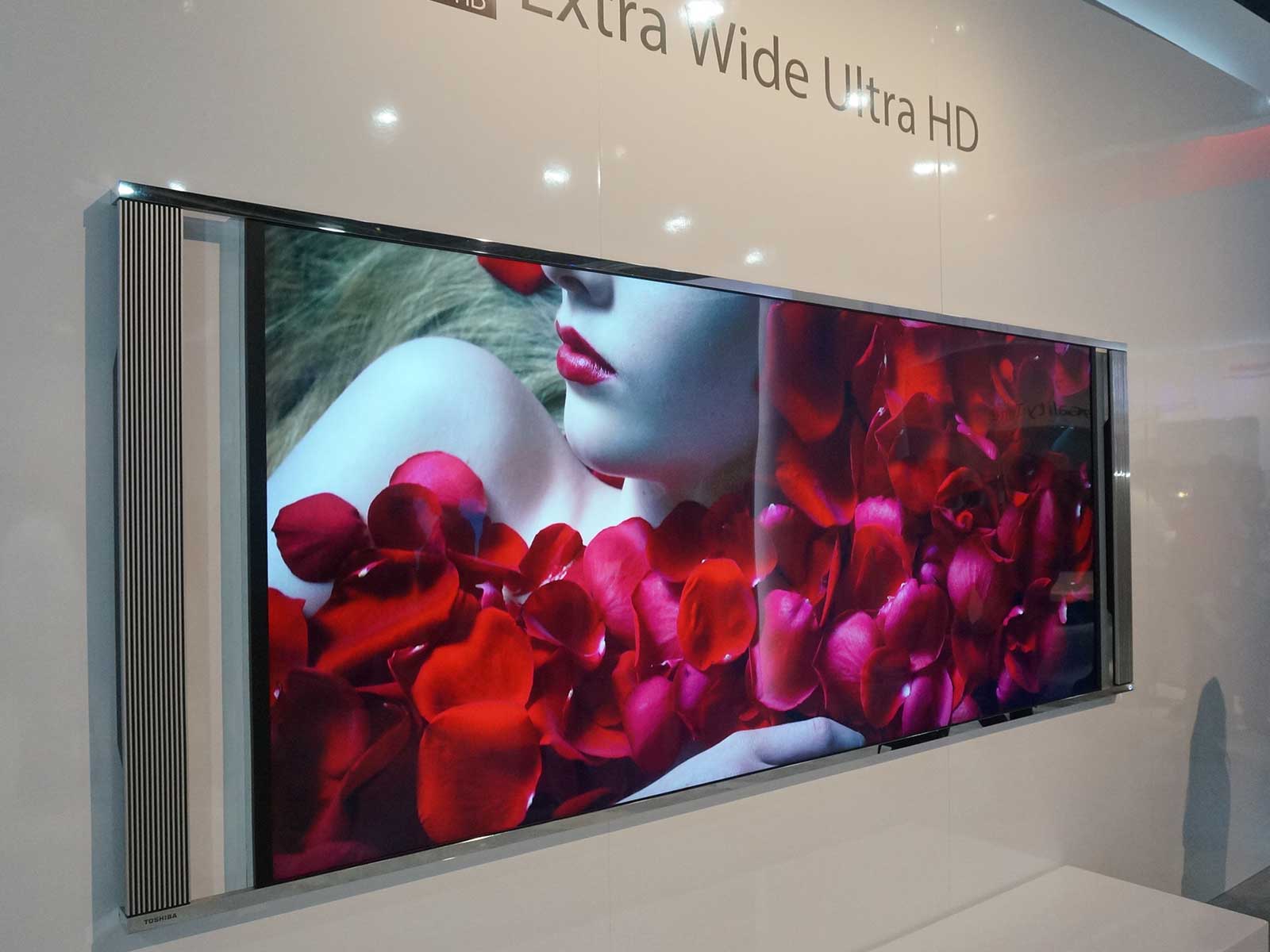 Toshiba showcases 5k superwidescreen TV, 4K notebook and crazy