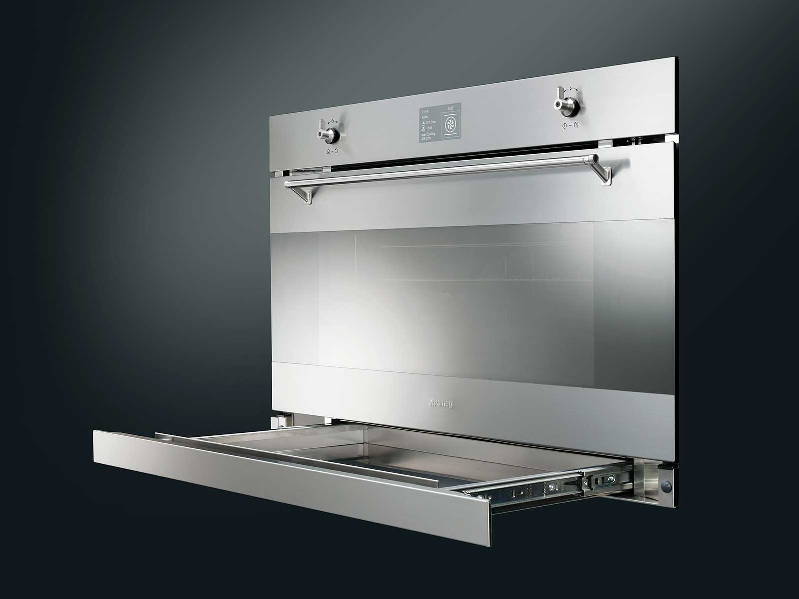 Smeg unveils new flagship 90centimetre pyrolytic smart oven