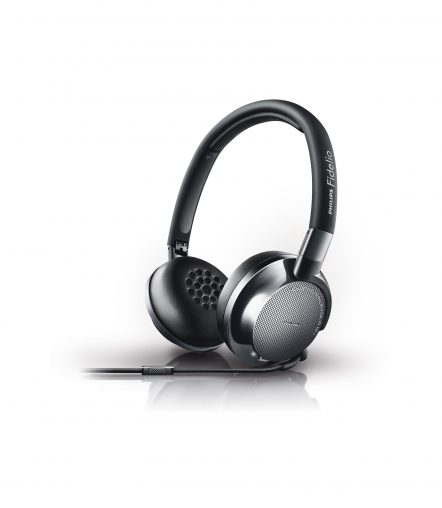 Philips Fidelio NC1 Perfect for travellers, these balanced and richly detailed noise cancelling Headphones headphones are an international passport to listening pleasure.